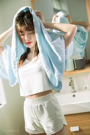 女秘书的困境：30岁人妻如何面对职场潜规则？