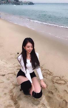 《叛逆的侄女》在线观看！你绝对想不到的剧情反转？！强伦女教师2的震撼来袭！